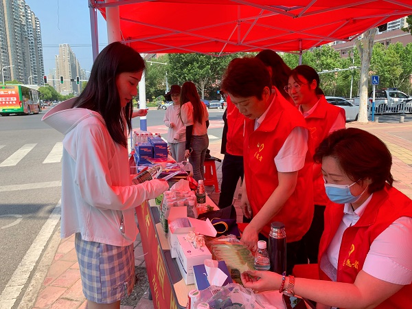 助力學(xué)子圓夢(mèng)，踐行國(guó)企擔(dān)當(dāng)  安徽鹽業(yè)地產(chǎn)集團(tuán)組織愛心助考公益活動(dòng)